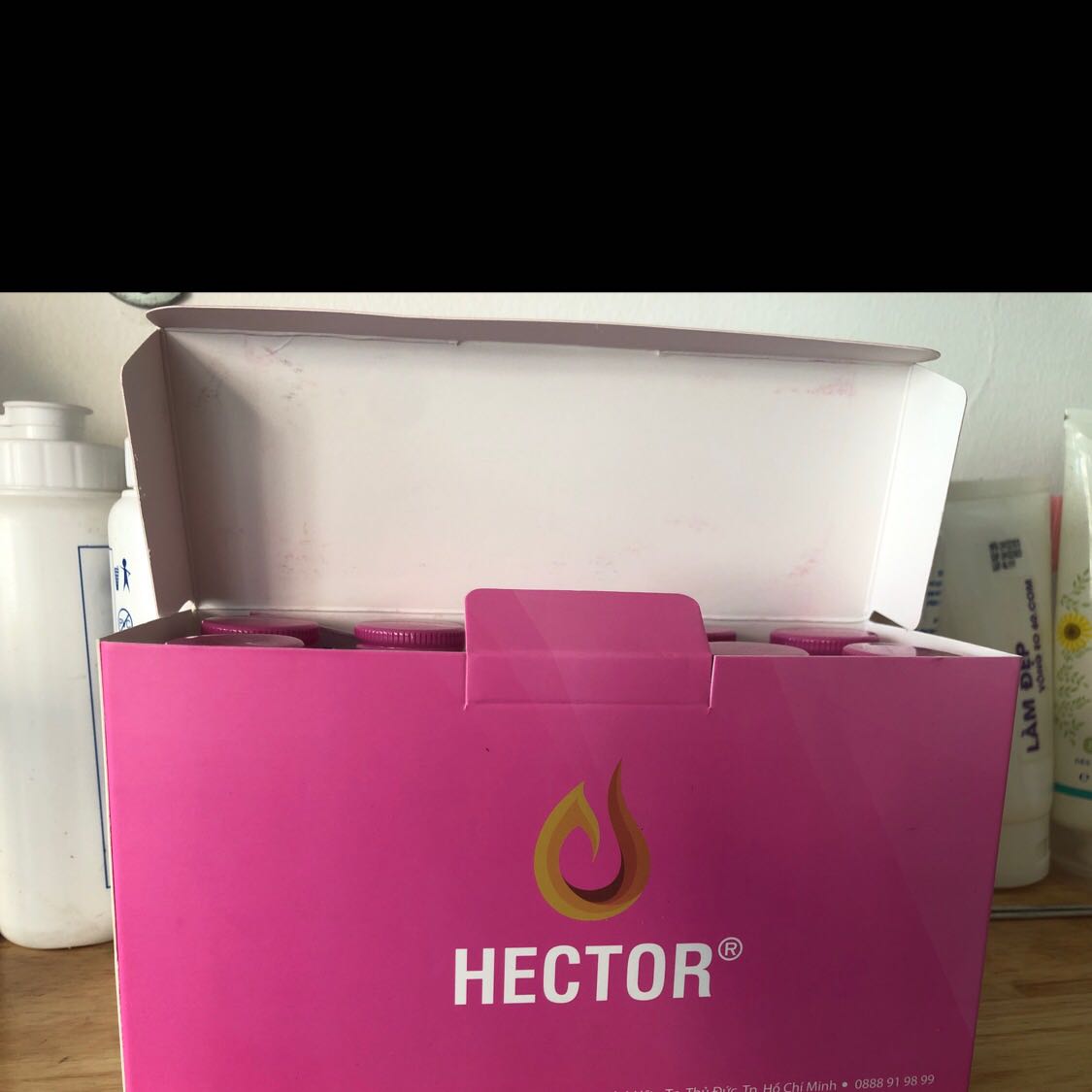 Từ ngày shop bán hector đặt hàng gửi biếu ba mẹ tiện hơn. Sản phẩm tốt cho sức khoẻ , và an toàn . Mình hoàn toàn tin tưởng lựa chọn hector để chăm sóc cho cả gia đình