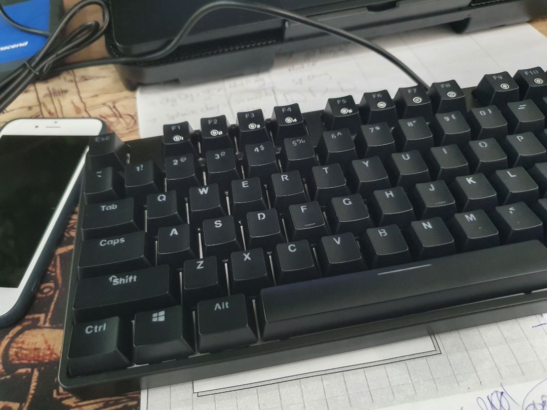 Đặt màu trắng. lại giao màu đen. shop không đọc được ghi chú mã hàng của mình à? 
nếu ko có màu có thể hỏi ý kh trc một tiếng gọi là tôn trọng được ko? 
phím ok, nút chắc chắn. *** ko lỗi lầm j. lẽ ra cho 5sao nhưng rất ko hài lòng cách phục vụ này. nếu bạn đổi lại màu khác thì ok.