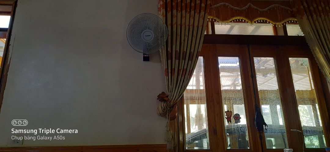 chất lượng thì rất tốt vì là hàng thương hiệu,  nhưng điều khiển khó vì là nút mỏng . thiết kế điều khiển khó sử dụng, theo kiểu rẻ tiền . Có nhiều chế độ gió nhưng thực sự ít sử dụng . còn lại thì ổn quạt mát, gió mạnh thiết kế tốt và chắc chắn giá thành rất ok so với siêu thị chất lượng thì rất tốt vì là hàng thương hiệu,  nhưng điều khiển khó vì là nút mỏng . thiết kế điều khiển khó sử dụng, theo kiểu rẻ tiền . Có nhiều chế độ gió nhưng thực sự ít sử dụng . còn lại thì ổn quạt mát, gió mạnh thiết kế tốt và chắc chắn giá thành rất ok so với siêu thị