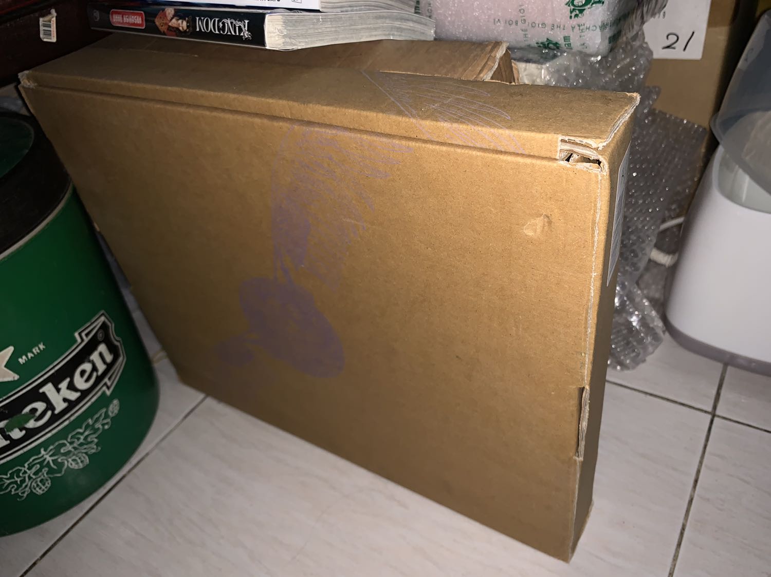 Đóng gói kỹ càng, giá hơi cao, giao hàng rất nhanh.  Tuy nhiên, không đủ trọn bộ 7 tập thì rất là đáng tiếc