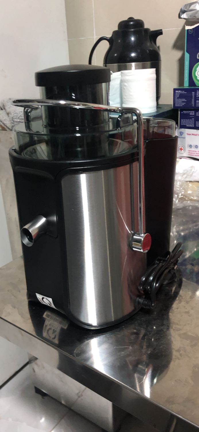 Nhìn đóng gói thỳ quá chắc, quá ok. Lấy ra còn mệt 😄! 
Bề ngoài máy nhìn rất đẹp!
Sau khi dùng thỳ thấy rất ok. Máy chạy êm và khoẻ.
Với mức giá như thế này thỳ nên mua nha mọi người.