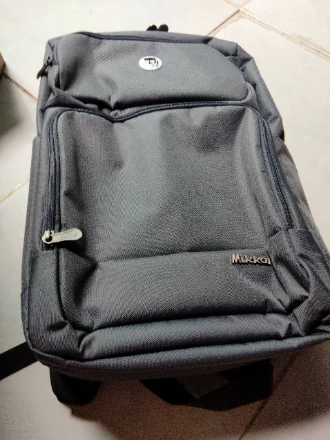 Hàng tốt, đường may sắc sảo chất liệu vải tốt y như hình, giao hàng nhanh mình rất thích...