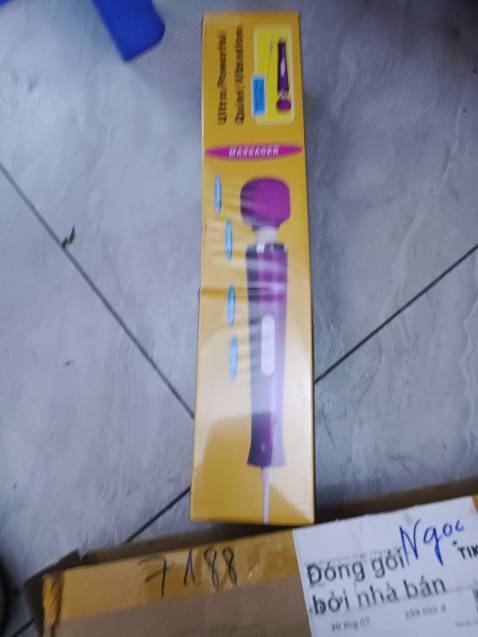 Đặt mua máy sạc ko dây thì lại gửi cho máy có dây là sao treo đầu dê bán thịt *** ah