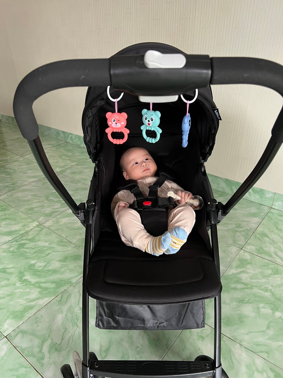 chân ái, dễ lấy khăn, dùng an toàn hơn khăn ướt