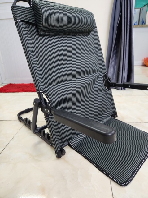 Sp chắc chắn có tay vịn, gập dễ dàng. Shop đóng gói cẩn thận giao hàng nhanh. Nên mua nha Sp chắc chắn có tay vịn, gập dễ dàng. Shop đóng gói cẩn thận giao hàng nhanh. Nên mua nha