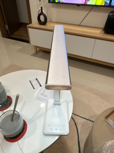 Đèn nhìn rất sang và đẹp, rất đáng mua nha mọi người.