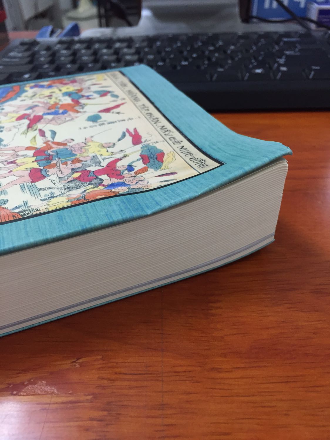 Giao hàng nhanh. Nhưng đóng gói hơi ẩu. Nên chọn cái hộp lớn hơn khổ sách một chút. Hy vọng Tiki rút kinh nghiệm