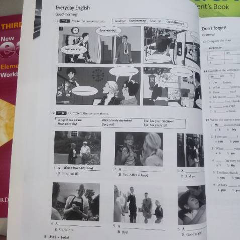 Khác với hình ảnh mô tả. Hình ảnh mô tả sản phẩm có màu khi nhận lại trắng đen