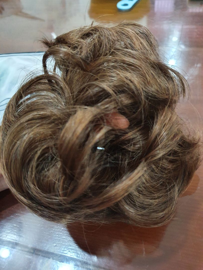 sản phẩm như hình. hơi sáng so với tóc mình.