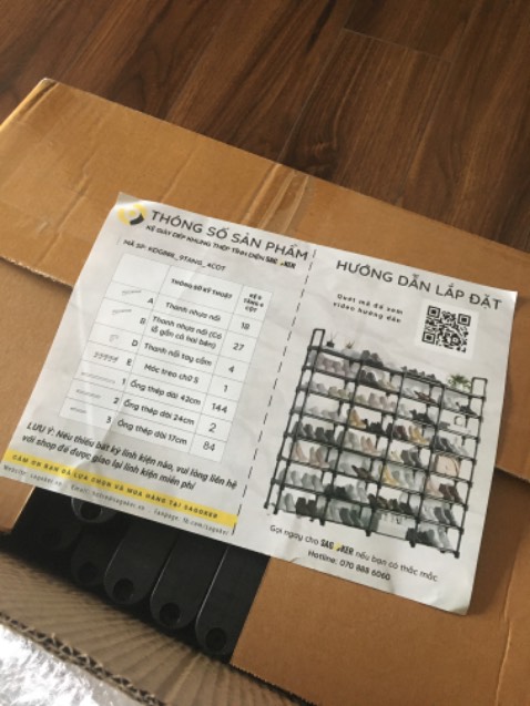 Kệ siêu đẹp và siêu chắc nha mọi người. Thùng nước 20lit để lên mà cũng ko hề hấn gì cả. Shop đóng gói đẹp và chắc chắn.Sản phẩm xứng đáng với giá tiền. Sẽ ủng hộ shop tiếp!!