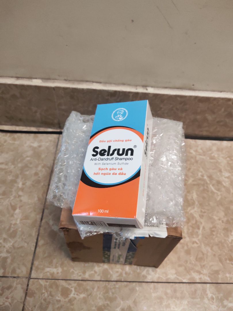 Đóng gói cẩn thận, giá cao hơn chút xíu với bên ngoài. Đóng gói cẩn thận, giá cao hơn chút xíu với bên ngoài.