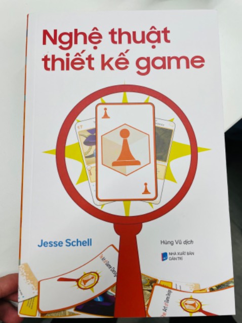 Giao hàng đúng hẹn, sách in đẹp, giấy tốt, in trắng đen nên không có ảnh màu, một số hình ảnh sẽ hơi khó nhìn. Vì khổ nhỏ hơn, chữ to hơn nên dày hơn sách bản gốc.