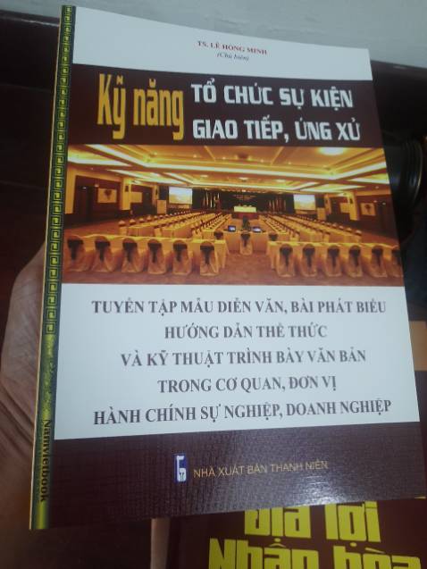 giao nhanh, giấy đẹp, nội dung ok, sẽ ủng hộ tiếp...mua nhiều giảm nhiều
