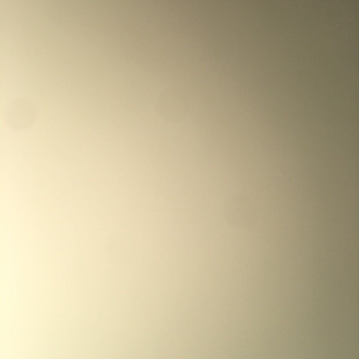 Sản phẩm mùi thơm trà xanh. Giao hàng thì lâu quá, mong shop khắc phục thời gian đóng gói