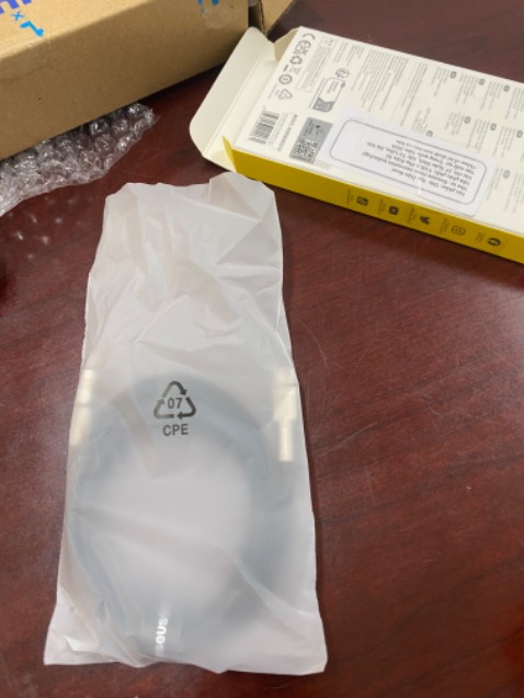 Cảm nhận sau khi dùng được 2 tuần. Dây xạc trông rất bền, tiếp nối dây và đầu xạc chắc chắn. Giao hàng đúng hẹn.