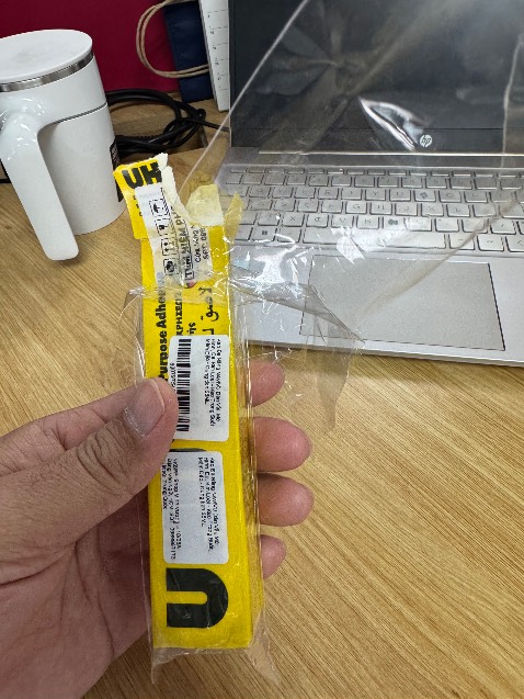 Bao bì còn nguyên nhưng bị chảy keo bên trong