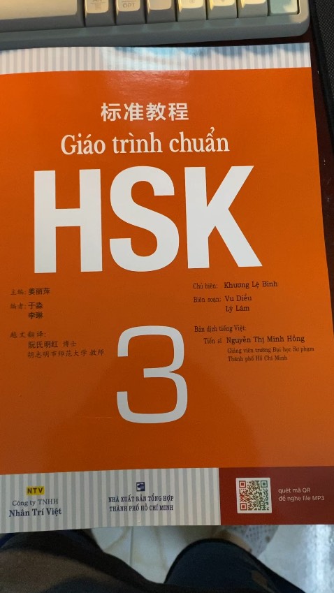 Giao hàng nhanh, có bọc chống sốc nhưng có khá nhiều vết