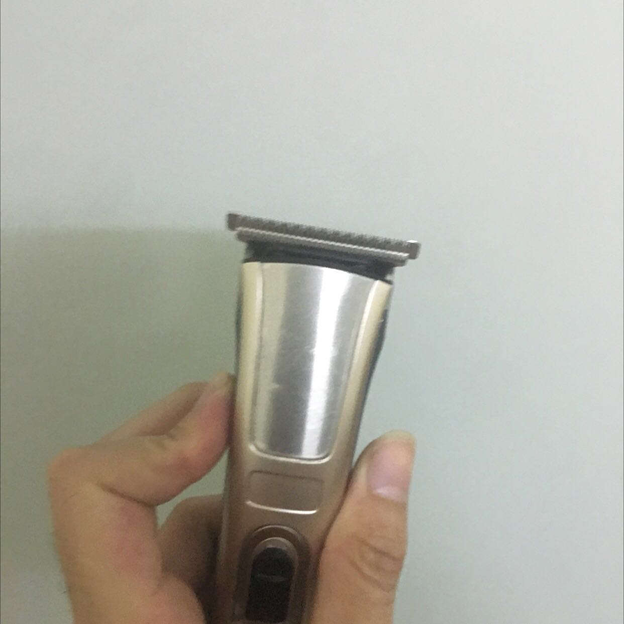 Ok. Trên cả mong đợi. Nhận hàng đúng hôm cn cắt cho 2 con ngọt lịm. Được tặng thêm bộ kéo cũng tiện. Cho shop 5 sao