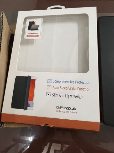 Do đi công tác nên nhờ hàng xóm nhận hàng giúp, hàng không giống miêu tả, yêu cầu đổi trả