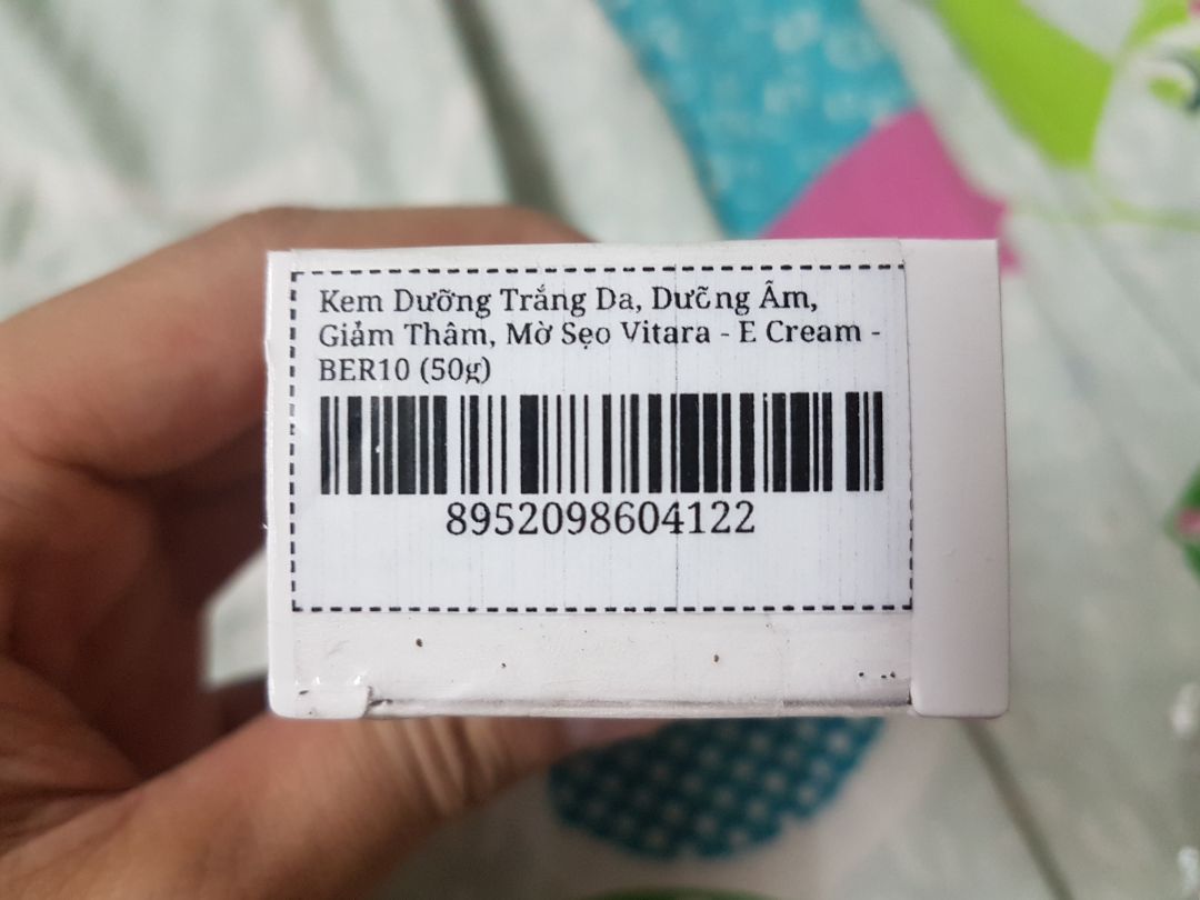 Nhà cung cấp Khải Toàn đã cố tình che date của sản phẩm, rồi dán date khác lên. Cảm thấy không được vui khi nhận sản phẩm như thế này. Nếu ai có mua thì mua của NCC khác để được date mới hơn. Nhà cung cấp Khải Toàn đã cố tình che date của sản phẩm, rồi dán date khác lên. Cảm thấy không được vui khi nhận sản phẩm như thế này. Nếu ai có mua thì mua của NCC khác để được date mới hơn.