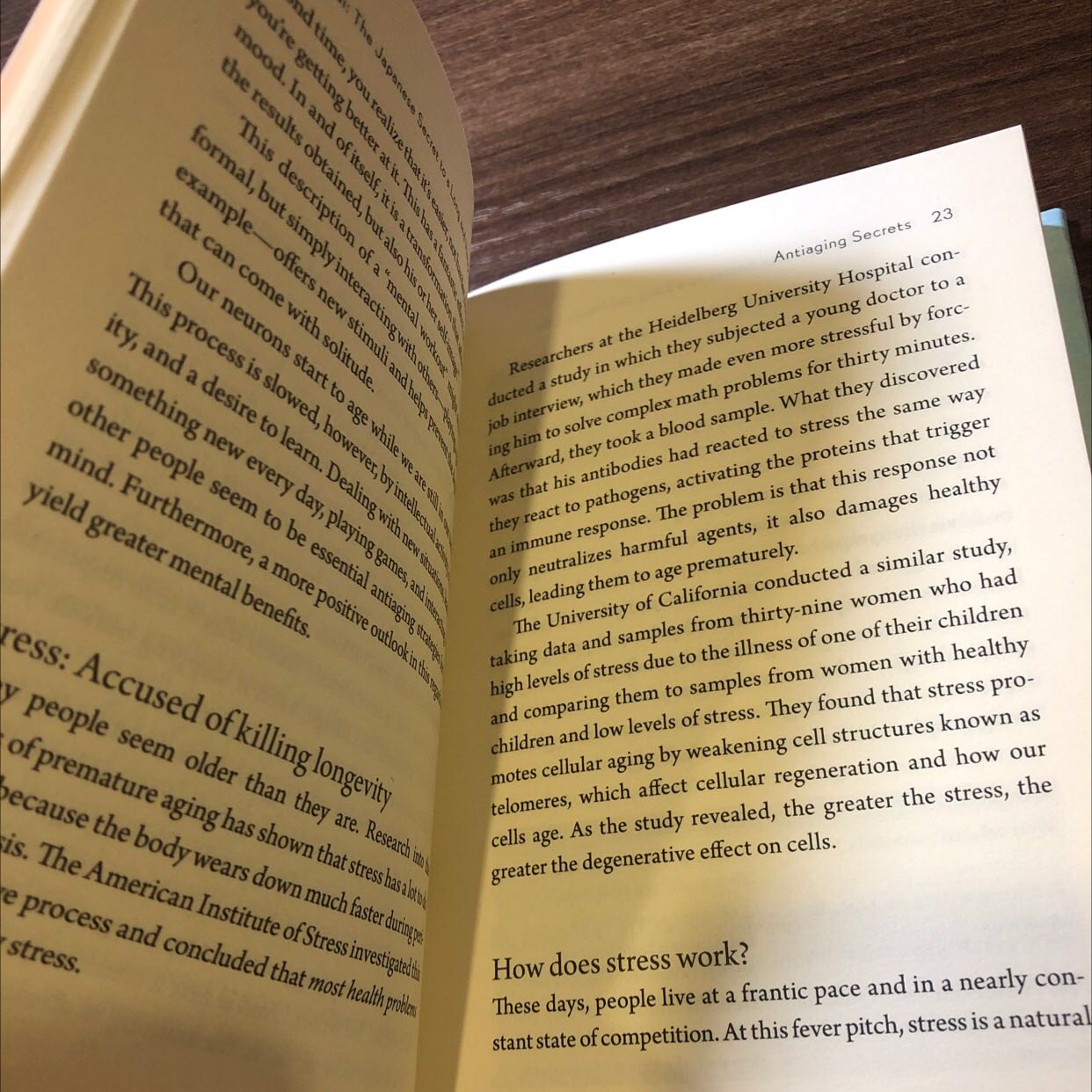 Sách nhỏ hơn nghĩ mà gói hàng, còn seal rất chất lượng và giao hàng nhanh
