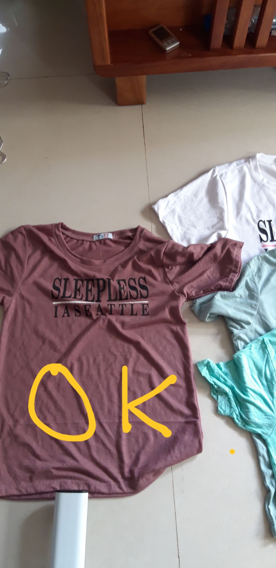 chất lượng tệ ko giống lần trước, mua 1 rồi thấy được nên mua thêm 3 màu nữa thì ko giống chút nào , có trả lại được ko Tiki, mình muốn gửi lại mua sản phẩm khác Tiki ơi