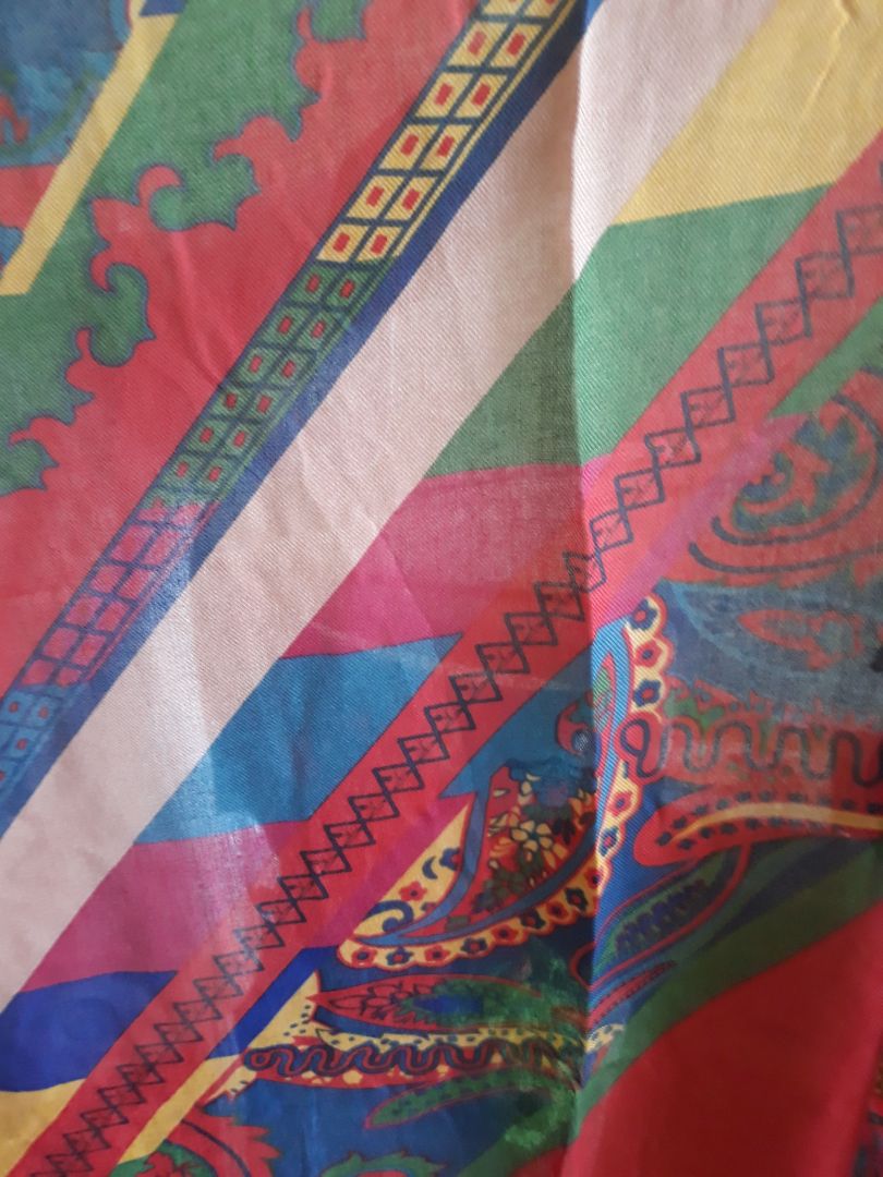 khăn đẹp. Hài lòng