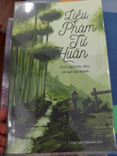 Sách này mình được 1 người bạn giới thiệu,sách rất hay nói về cách tích tập phúc đức để cải tạo vận