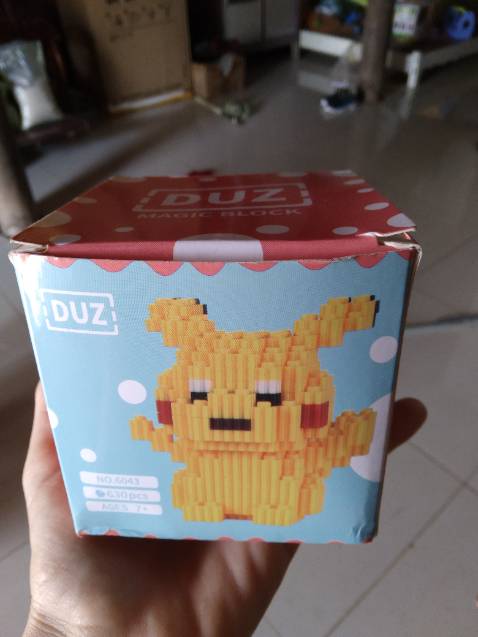 Mình đặt combo 8 món đồ chơi gỗ nhưng shop giao 7 món gỗ và 1 hộp lego thú. Đồ chơi gỗ có món đẹp,   chắc chắn, có món chi tiết chưa sắc sảo lắm nhưng nói chung là hài lòng, nhưng shop giao sai hàng là tôi ko hài lòng