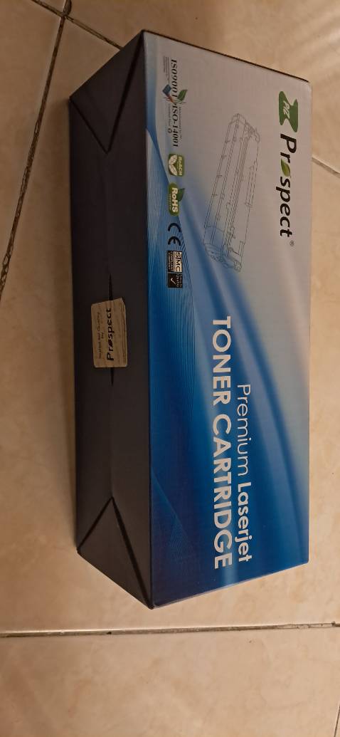 Chất lượng in tốt. Còn có sẵn lỗ ghi chú là nơi nạp mực :)