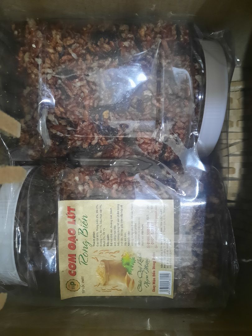 giao hàng nhanh, đóng gói cẩn thận nhưng mà cái này là chiên không phải rang hay sấy, mùi dầu, ăn cứng, nói chung là chủ quan thì bản thân tôi không thấy ngon không thích dù giá rẻ