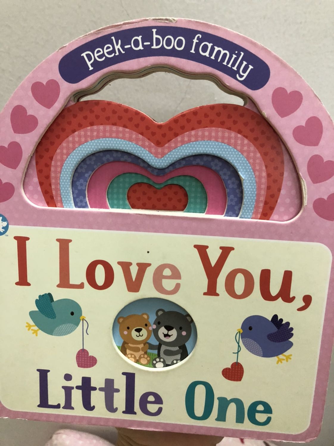 Sách bị xước va dơ, nhìn như sách cũ đã qua sử dụng. Rất thất vọng khi nhận sách. Định mua tặng mà giờ thế này làm sao tặng được