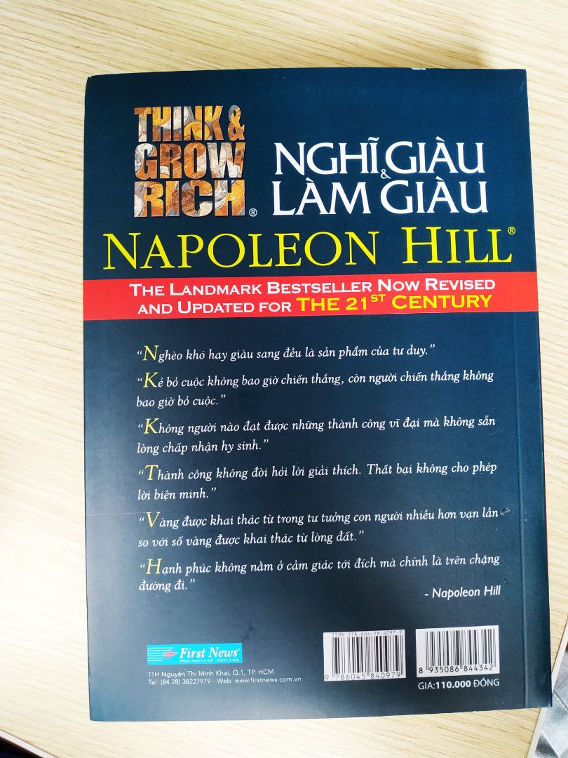 Sách mới. Nội dung thì khỏi phải bàn rồiiiiii. Đúng với cái tên cuốn sách ảnh hưởng nhất mọi thời đại. Mọi người quyết mua nhanh mang về đọc nhaaaa. Dịch vụ tiki tuyệt vời. Tối hôm trước đặt hàng mà sáng hôm sau mở mắt anh ship đã gọi rồi. Anh rất thân thiện. Cảm ơn anh, cảm ơn tiki nhiều nha.