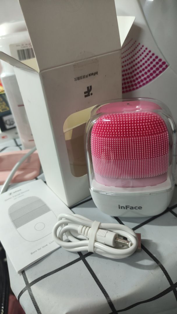 Ui là trời cầm nó xịn mịn xài sướng sạch cái mặt, mà giá cũng ổn nữa, quá là ưng ý, đáng mua nha 👍