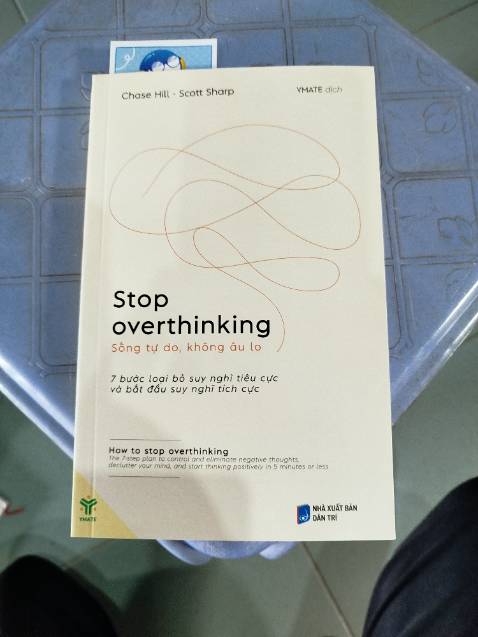 Shop giao nhanh, sách đẹp giấy màu hơi tối. Chưa đọc nên không đánh giá được nội dung. Hài lòng