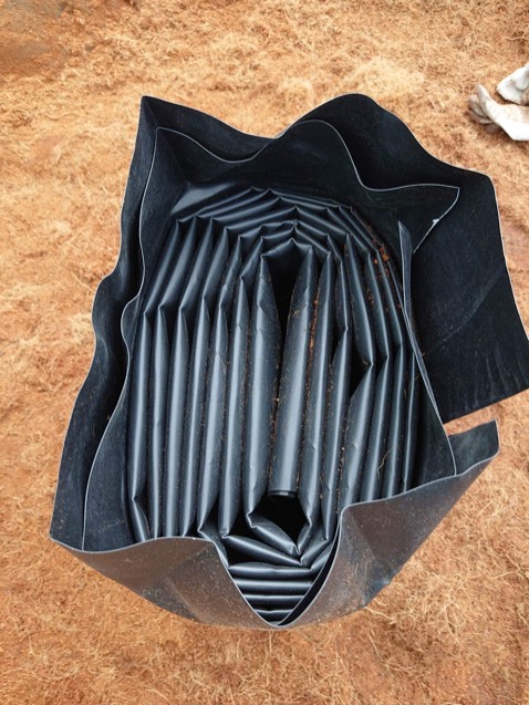 Hàng mua được đóng gói 2 lớp rất cẩn thận, nhận hàng nguyên vẹn. Shop nhiệt tình, phản hồi khách hành nhanh, lịch sự.