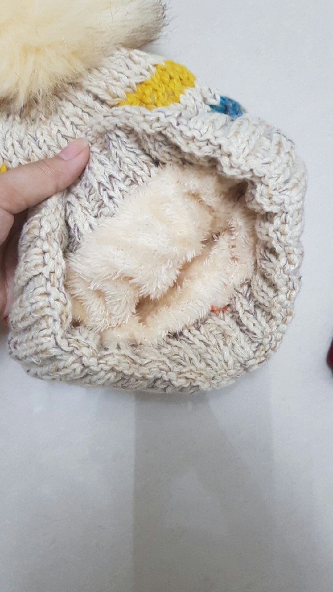 Mũ rất dễ thương nhé. Đội lên cũng xinh xắn lắm nha.
Shop giao hàng siêu nhanh. Mũ rất dễ thương nhé. Đội lên cũng xinh xắn lắm nha.
Shop giao hàng siêu nhanh.