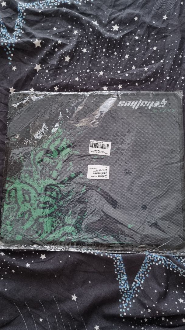 giao hàng rất nhanh đống gói cẩn thận ,rất đẹp và chất lượng so với tầm giá, mong rằng sẽ bền theo thời gian .