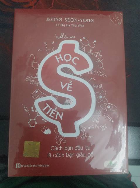 Nội dung sách dễ hiểu, đưa kèm những lời khuyên về tiền bạc thông qua ví dụ thực tế trong cuộc sống.