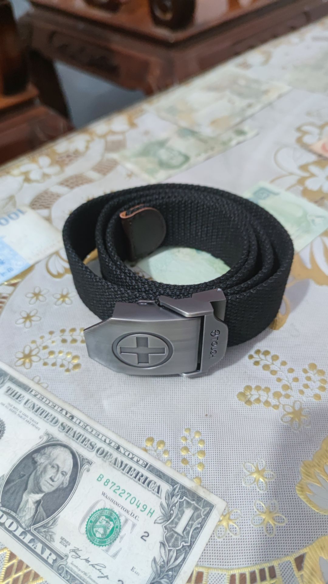 Mình mua của shop lần thứ 2 rồi chất lượng thì khỏi phải nói trên cả tuyệt vời, Shop làm việc uy tín giao hàng nhanh đúng mẫu mã màu săc, sản phẩm chất lượng tốt giá cả hợp lý sẽ còn tiếp tục ủng hộ shop trong thời gian tới