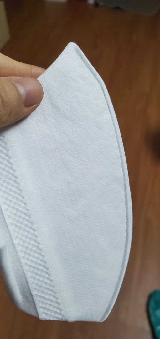 Tiki giao nhanh, đóng gói cẩn thận. khẩu trang dày hơn chút so với loại chống bụi thông thường