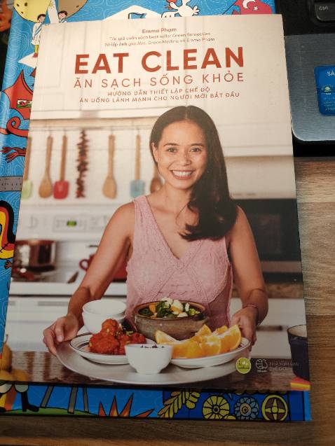 Sách nhìn chung đã đưa một cái nhìn tổng quan về eat clean tuy nhiên các công thức nấu ăn còn chưa dễ thực hiện đối với người dùng phổ thông