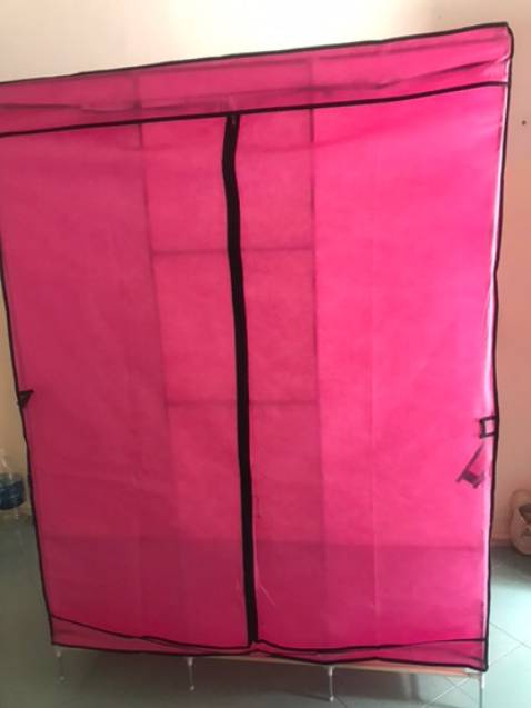 Ui phải nói tủ miễn bàn, năm ngoái mình mua một chiếc nhưng do không biết lắp nên nó bị rách cái vải che. Năm nay chuyển trọ có anh ny lắp cho nó cứ gọi là oke í. Thích thật sự. Nếu năm sau chuyển trọ lại tiếp tục ủng hộ shop nữa