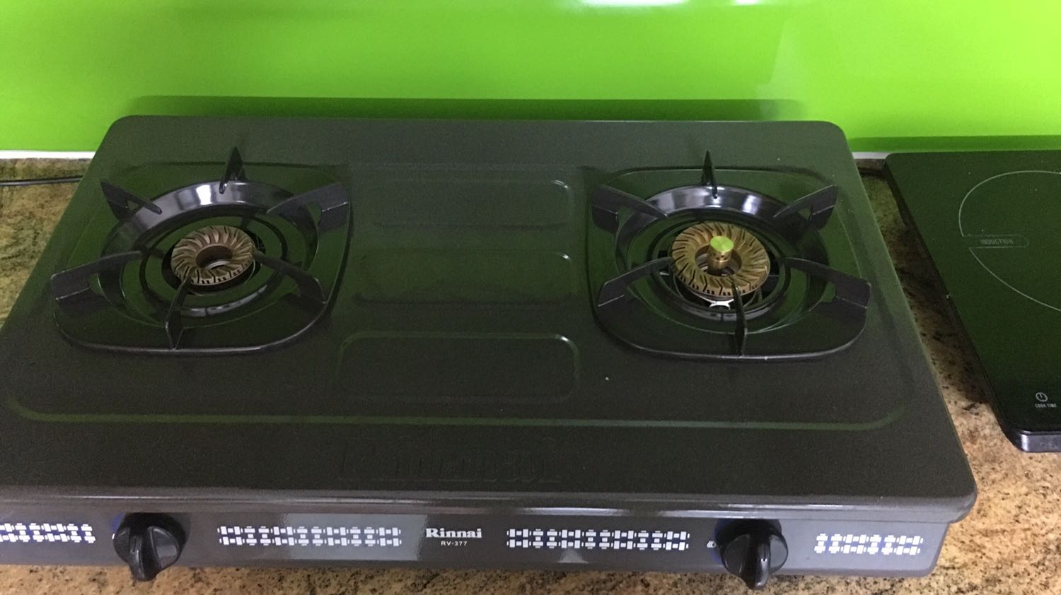 Bếp đẹp, lửa xanh, đều