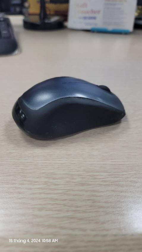 Di chuột nhỉ, phím bấm êm, kiểu dáng hiện đại