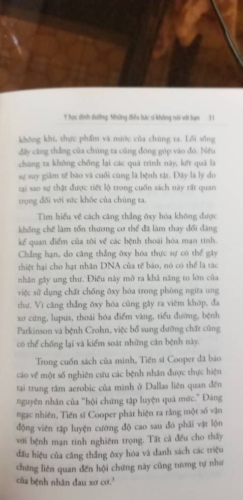 Mới đọc phần nói về ô xy hóa gây bệnh tật ung thư ra sao thấy có nhiều thông tin hay, các bạn nên mua và đọc sách này nhé
