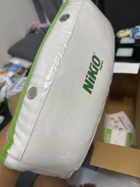 Sản phẩm giống như quảng cáo, sản phẩm được đóng gói cẩn thận, sản phẩm dễ sử dụng, sản phẩm sài tốt, nhân viên giao hàng vui vẻ, thân thiện, giao hàng nhanh