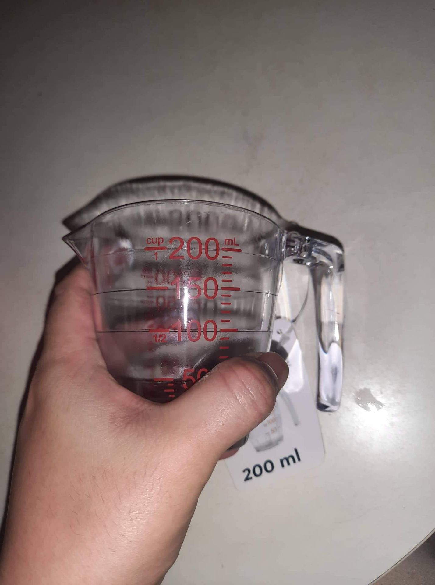 Đặt ca 500ml shop giao ca 200ml đã đổi trả shop vẫn giao ca 200ml nữa.