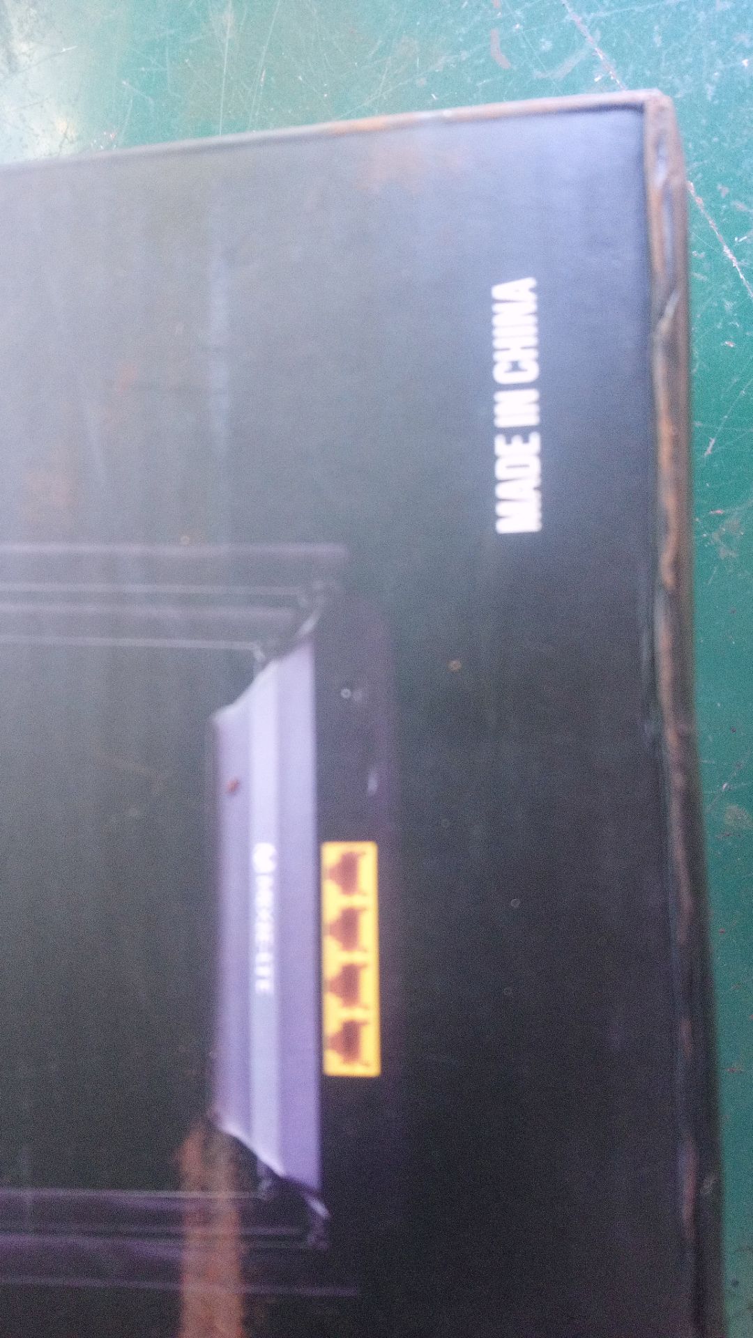 Treo đầu dê bán thịt ***. gửi hàng không đúng như mô tả. Trả hàng