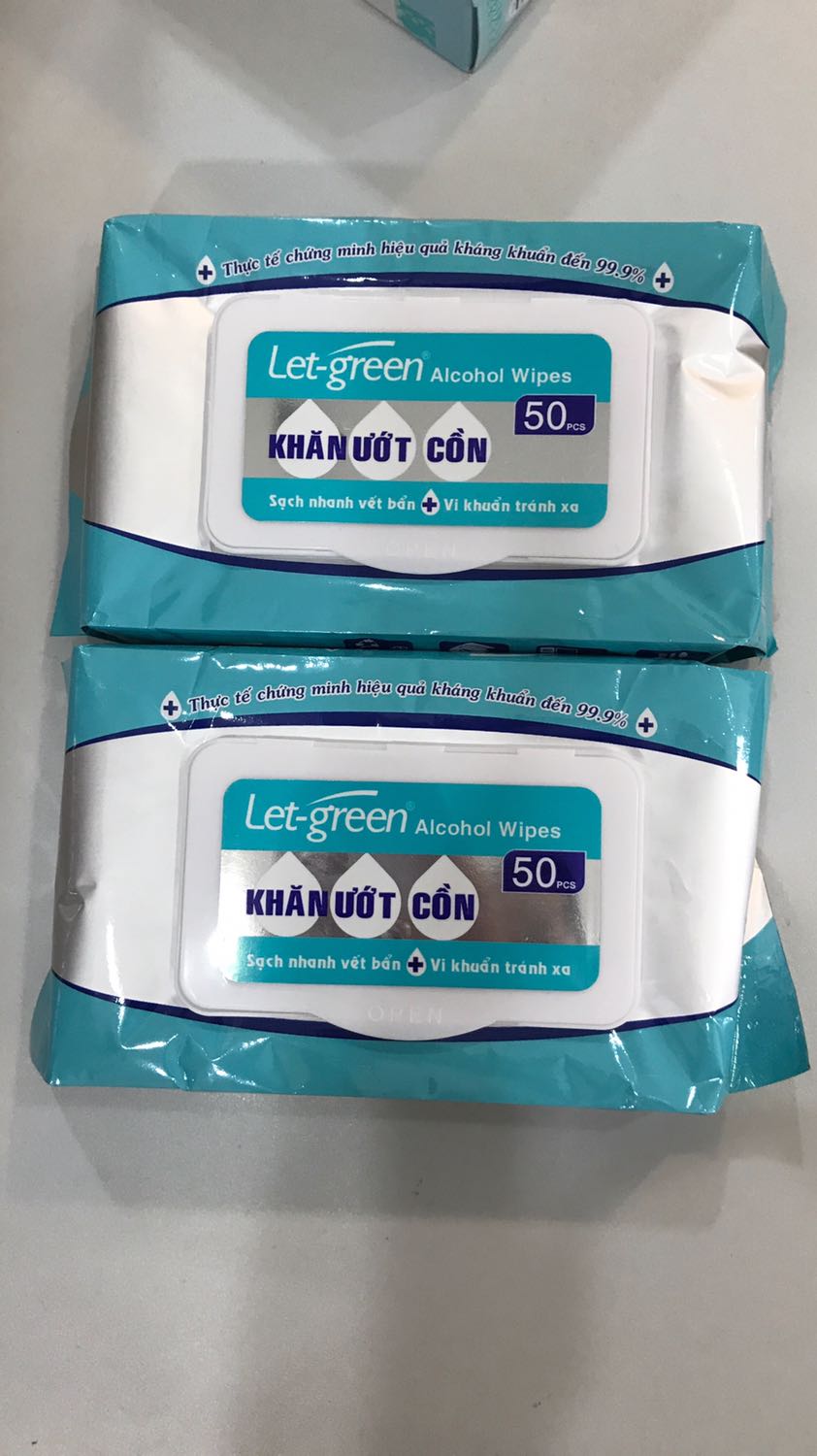 Đóng gói cẩn thận, Bao bì chắc chắn, khăn xài tốt,lau sạch  chỉ ưng mỗi em khăn cồn Let green này thôi